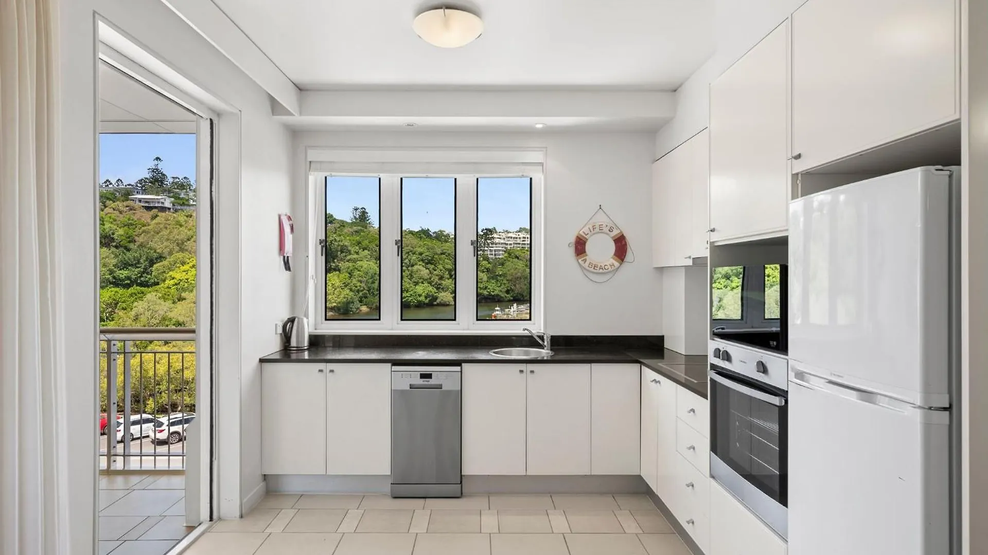 Hastings Suites By Stay Noosa Australia